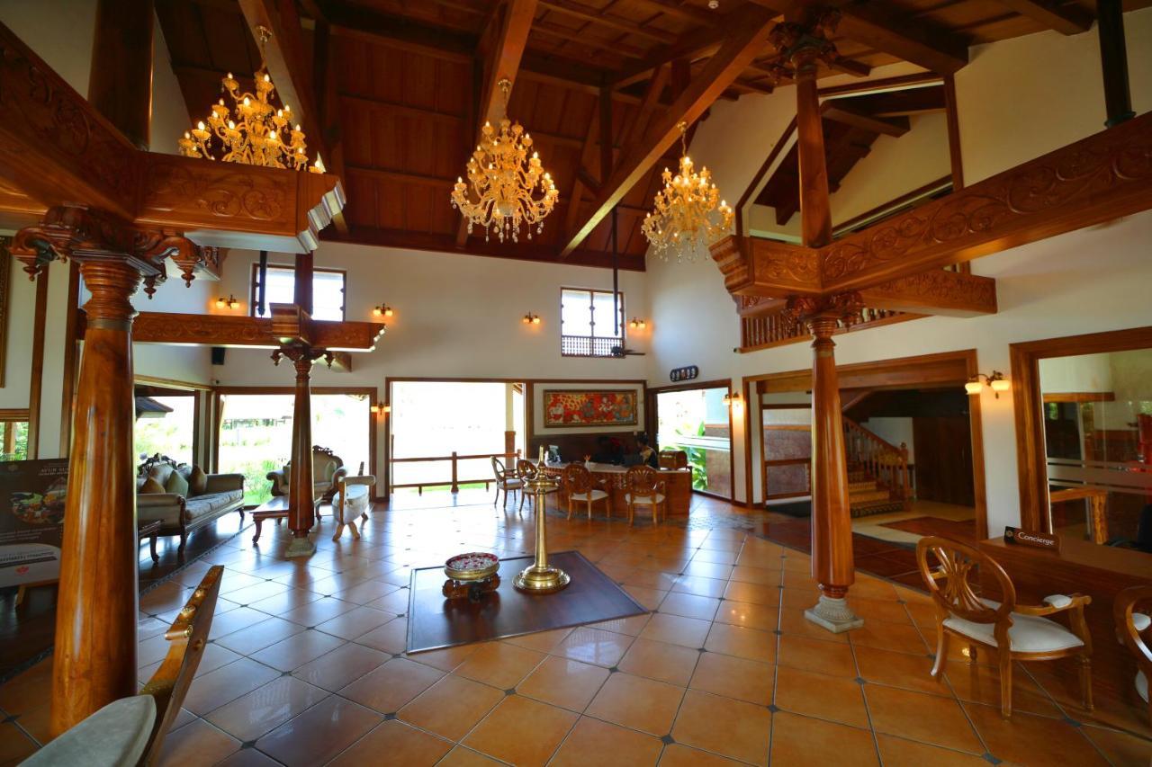 Gokulam Grand Resort & Spa, 쿠마라콤 외부 사진