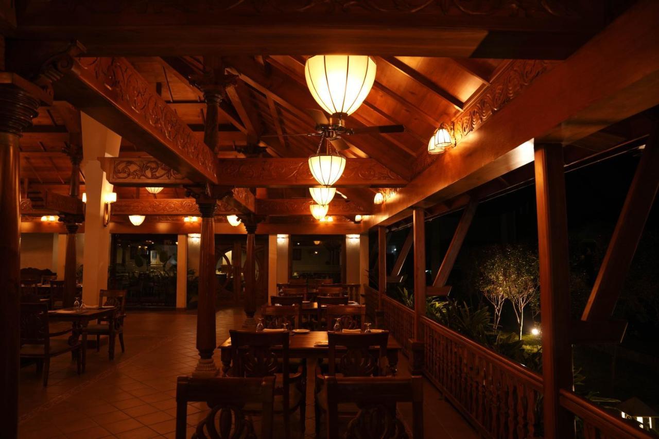 Gokulam Grand Resort & Spa, 쿠마라콤 외부 사진
