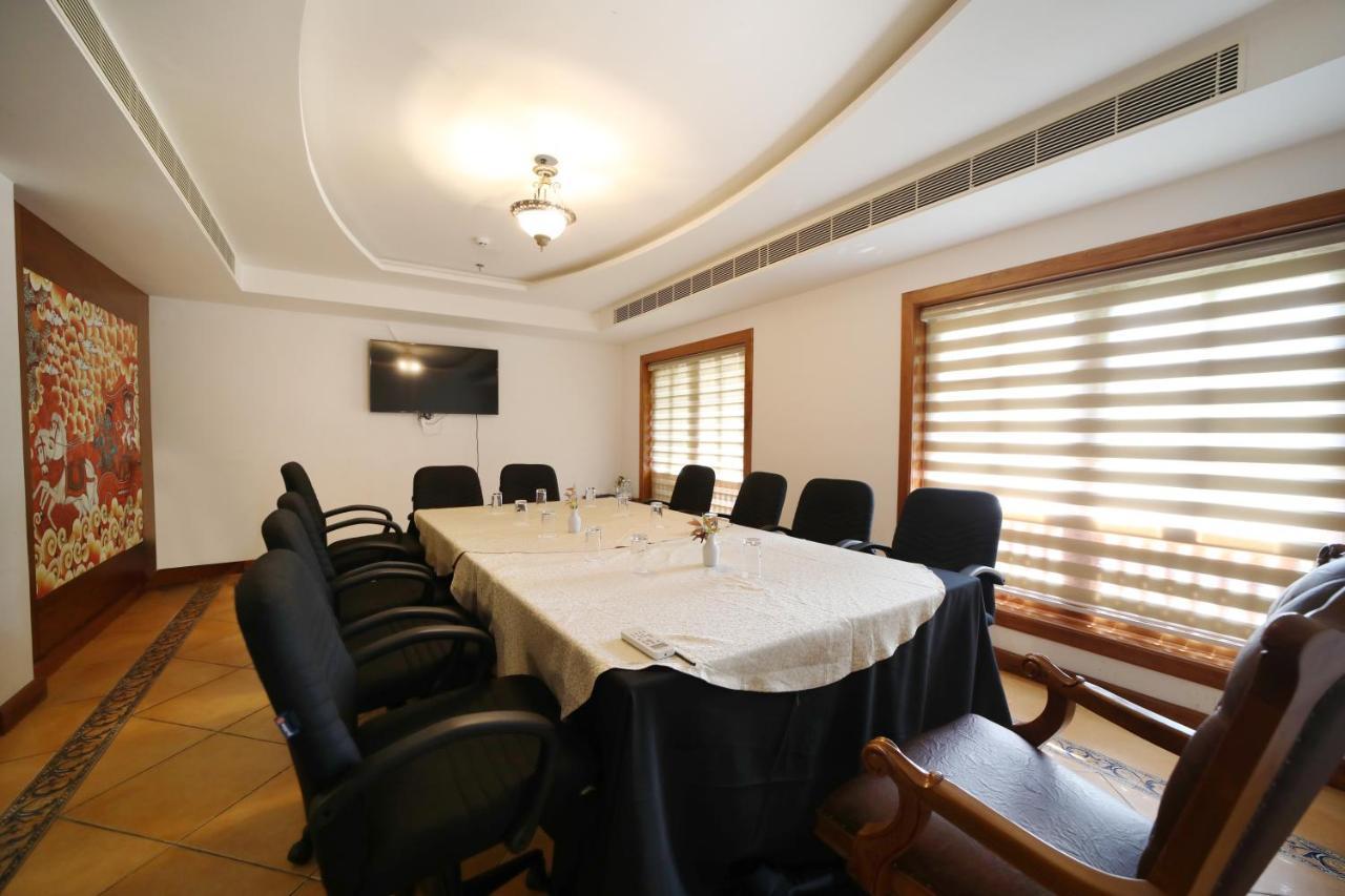 Gokulam Grand Resort & Spa, 쿠마라콤 외부 사진