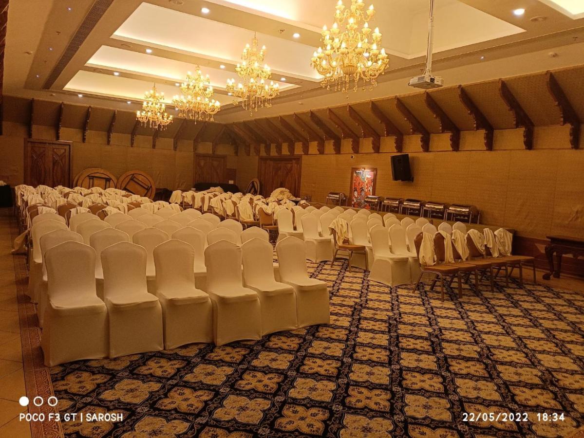 Gokulam Grand Resort & Spa, 쿠마라콤 외부 사진